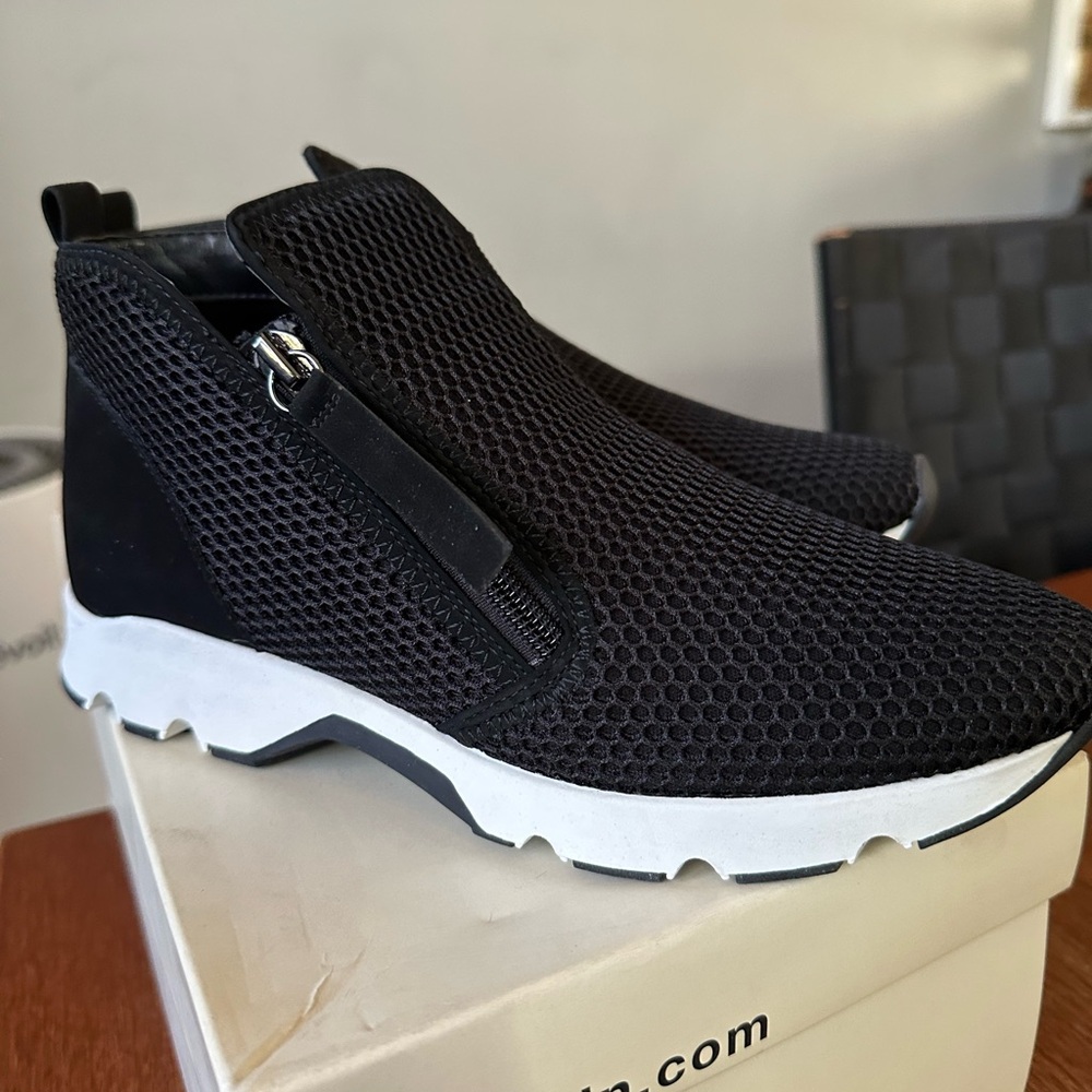 On The Move Ankle Sneaker